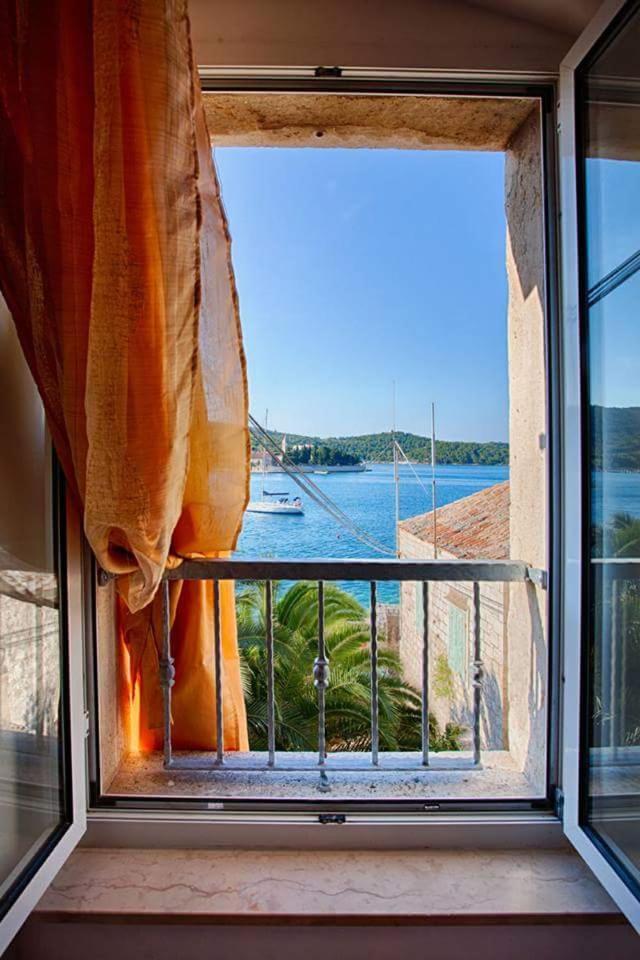 Apartment Domina Vis Kültér fotó