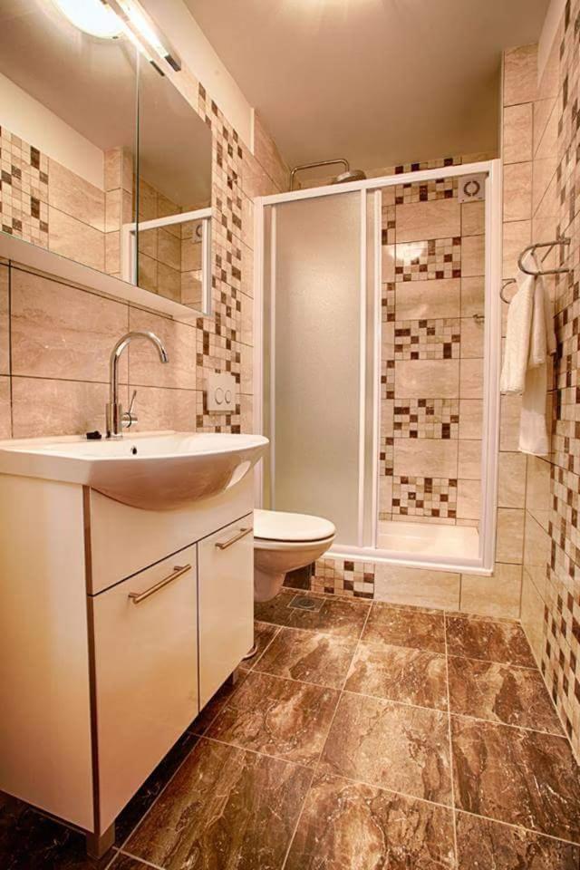 Apartment Domina Vis Kültér fotó
