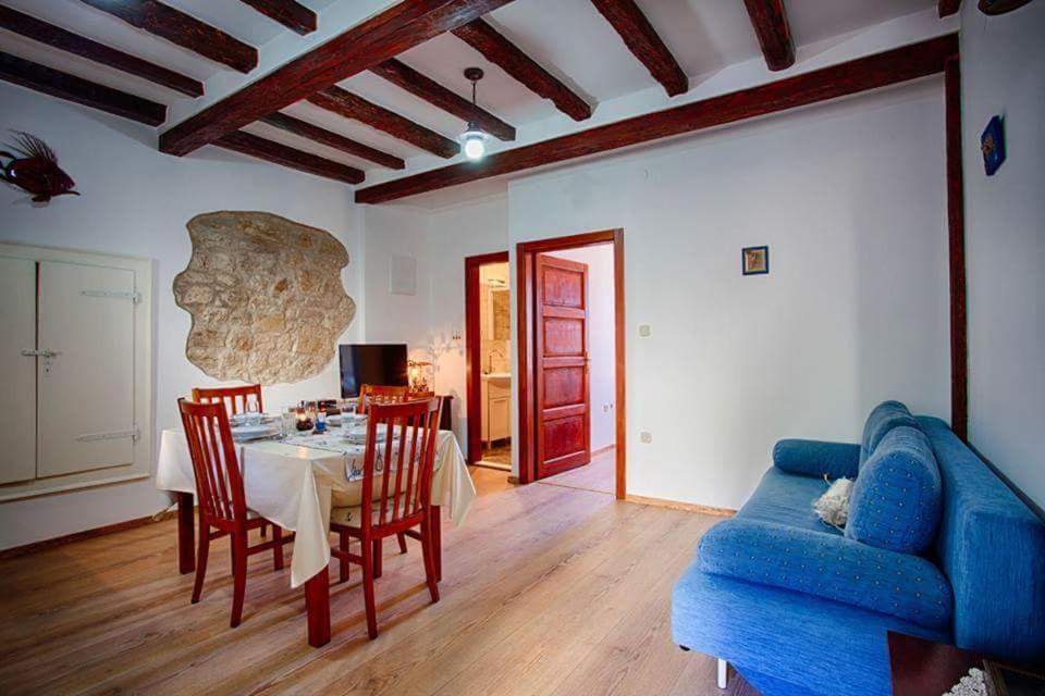 Apartment Domina Vis Kültér fotó